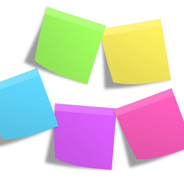 Postitlappar i olika färger